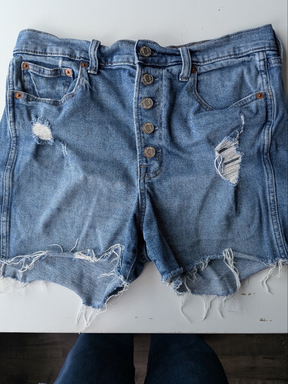 Gap High Rise Distressed Button Fly Cut Off Denim Shorts Size 8 29 3.5 Inseam